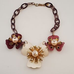 Huge Flower Necklace